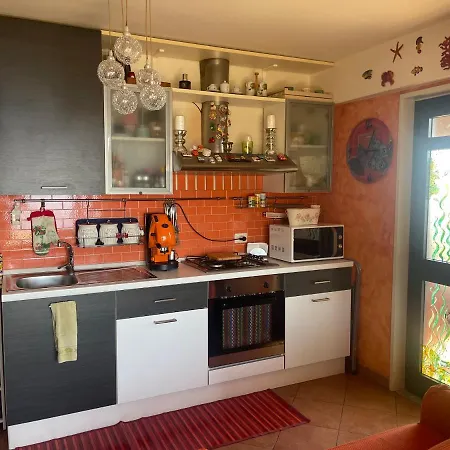 Casa Vacanze Cuzari Apartment